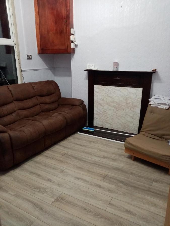 East Belfast Rooms Available Long Or Short Term Accommodation Exterior photo