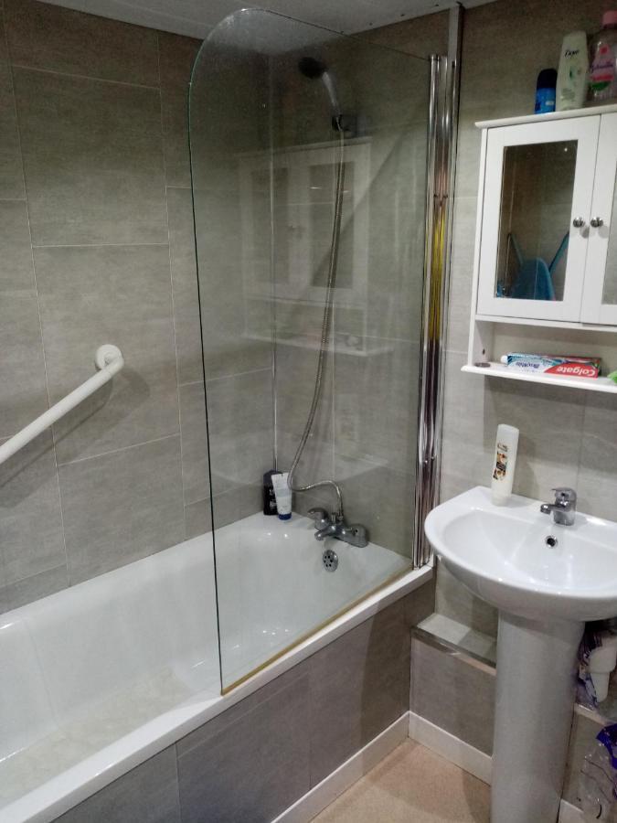 East Belfast Rooms Available Long Or Short Term Accommodation Room photo
